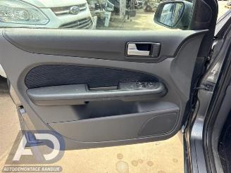 Ford Focus Focus 2, Hatchback, 2004 / 2012 1.6 16V picture 16