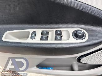 Renault Zoé Zoe (AG), Hatchback 5-drs, 2012 46kW picture 18
