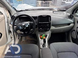 Renault Zoé Zoe (AG), Hatchback 5-drs, 2012 46kW picture 11