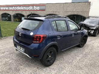 uszkodzony samochody osobowe Dacia Sandero 1.5 DCI 2017/9