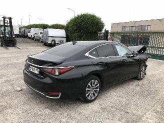 uszkodzony samochody osobowe Lexus ES ES300H 2023/6