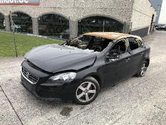 Volvo V-40 KINETIC 2.0 D   D2 picture 1