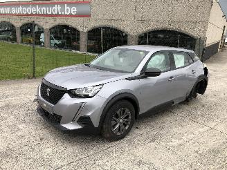Damaged car Peugeot 2008 1.2   ACTIVE PACK 2022/9