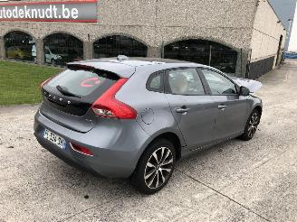 Volvo V-40 1.5      AUTOMATIQUE picture 2