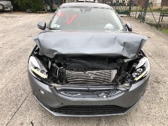 Volvo V-40 1.5      AUTOMATIQUE picture 14