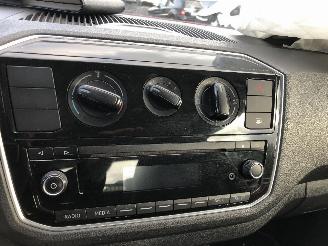 Volkswagen Up! TAKE   1.0 picture 17