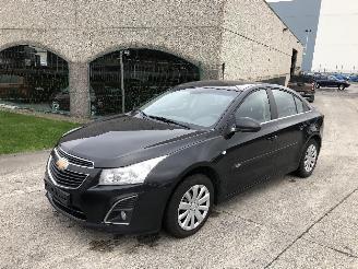 uszkodzony samochody osobowe Chevrolet Cruze 1.8 2013/1