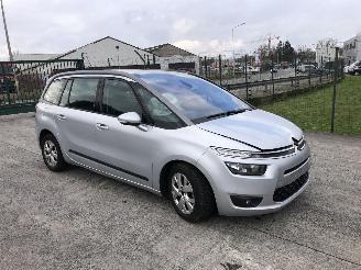 Citroën C4-picasso 1.6 HDI    7 PLACES picture 3