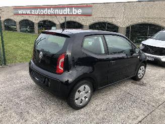damaged passenger cars Volkswagen Up! 1.0 2012/3