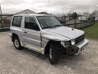 Mitsubishi Pajero  picture 2