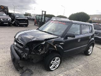 Kia Soul 1.6 CRDI AUTOMATIQUE picture 2