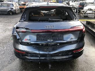 Audi Q8 E-TRON picture 6