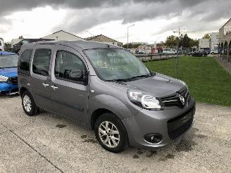 Voiture accidenté Renault Kangoo 1.2 TURBO AUTOMATIQU 2018/9