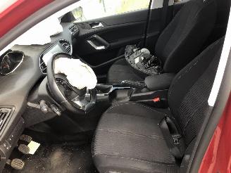 Peugeot 308  picture 6