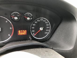 Ford Focus 1.6 TDCI picture 13