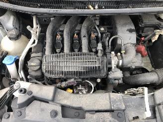 Peugeot 108  picture 5