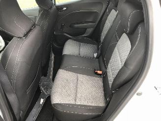 Renault Clio 1.0 picture 12