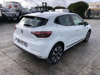 Renault Clio 1.0 picture 3