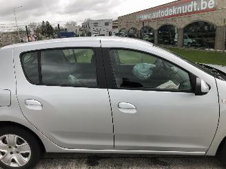 Dacia Sandero 1.0 picture 8