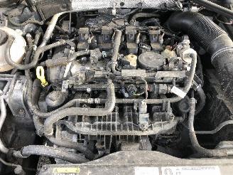 Volkswagen Golf 2.0 TSI picture 21