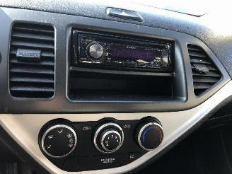 Kia Picanto 1.0 picture 18