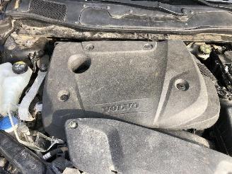 Volvo V-40 2.0 D   R-DESIGN picture 19