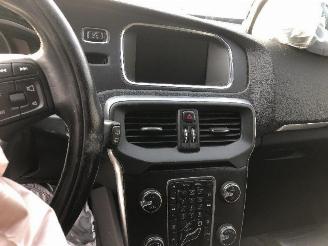 Volvo V-40 2.0 D   R-DESIGN picture 24