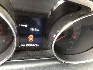 Citroën C-Crosser 2.2 HDI EXCLUSIVE 4X4 picture 23