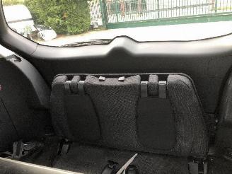 Citroën C-Crosser 2.2 HDI EXCLUSIVE 4X4 picture 20