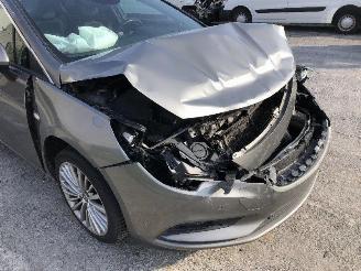 Opel Astra 1.6 CDTI AUTOMATIQUE picture 12