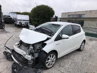 Toyota Yaris 1.5 HYBRIDE picture 3