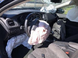 Volvo V-40 1.6 D picture 13