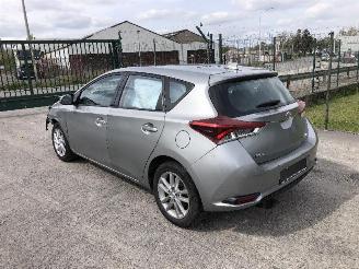 Coche accidentado Toyota Auris 1.3 I 2016/11
