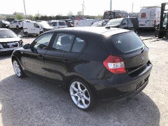 BMW 1-serie 116 i picture 2