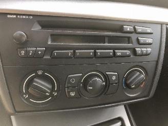 BMW 1-serie 116 i picture 13