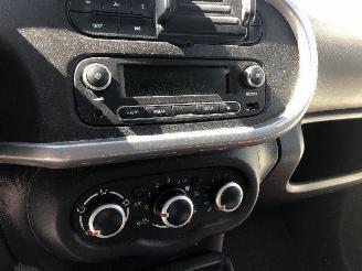 Renault Twingo 1.0  LOOK SPORT picture 15