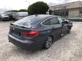 uszkodzony samochody osobowe BMW 3-serie 318 GT   B47D20A 2016/12