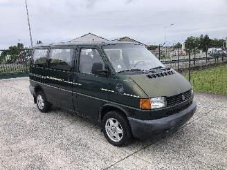 Vaurioauto  passenger cars Volkswagen Transporter 2.5 TD 1997/4