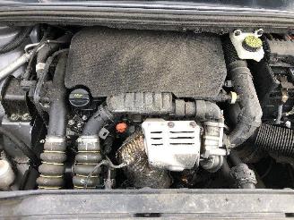 Citroën C4 1.2 picture 9