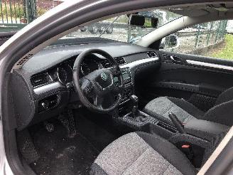 Skoda Superb 1.6 TDI picture 5