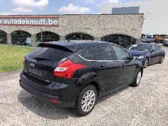uszkodzony samochody osobowe Ford Focus 1.0 2014/3