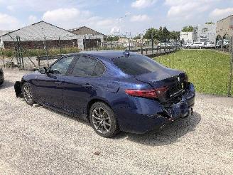 Alfa Romeo Giulia 2.2 JTD  SUPER picture 3