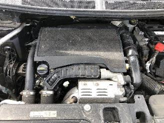 Peugeot 5008 1.2 T   7 PLACES picture 13