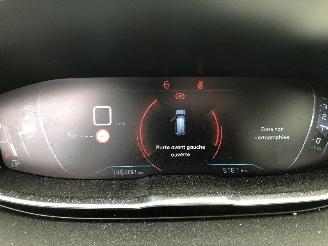 Peugeot 5008 1.2 T   7 PLACES picture 19