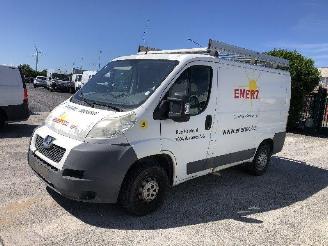 Peugeot Boxer 2.2 HDI picture 2