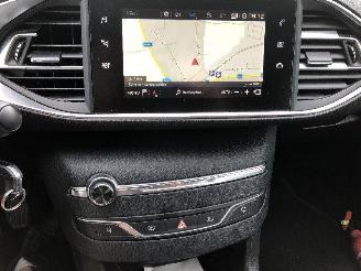 Peugeot 308 SW  1.2 picture 17