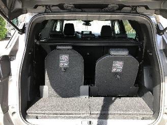 Peugeot 5008 1.5 hdi ALLURE PACK autom picture 9