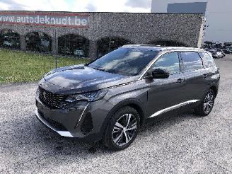 damaged passenger cars Peugeot 5008 1.5 hdi ALLURE PACK autom 2023/4