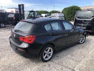 BMW 1-serie 116 I picture 4