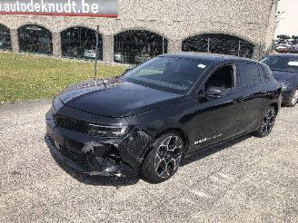 Opel Astra 1.6 HYBRIDE picture 2